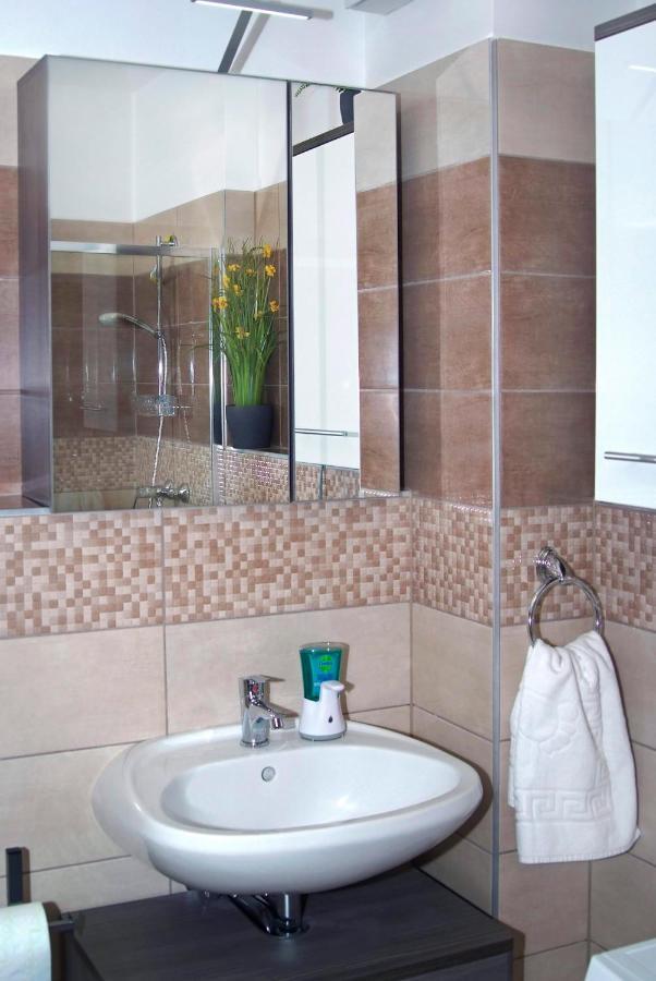 Victoria Apartman Kecskemet Ngoại thất bức ảnh
